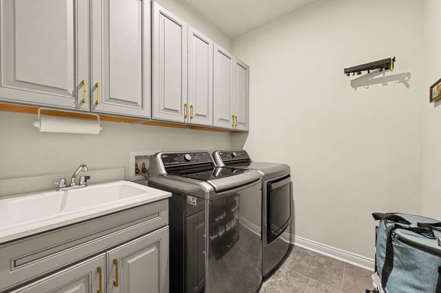 3580 Bella Vista Drive, Ann Arbor, MI 48108
