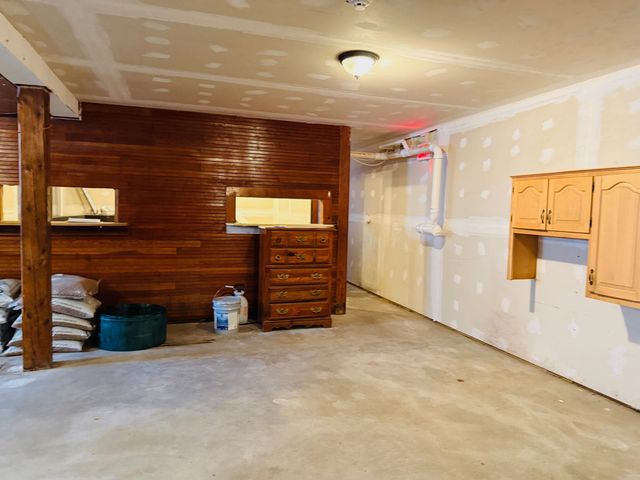 5755 US Route 5, Weathersfield, VT 05030