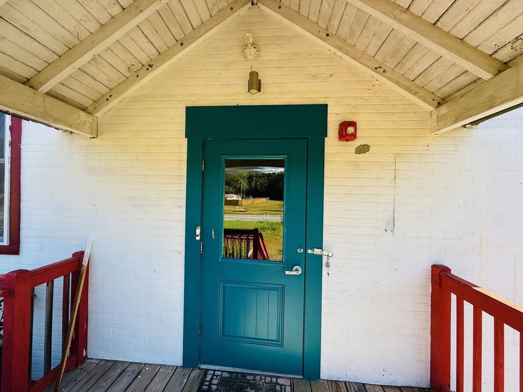 5755 US Route 5, Weathersfield, VT 05030