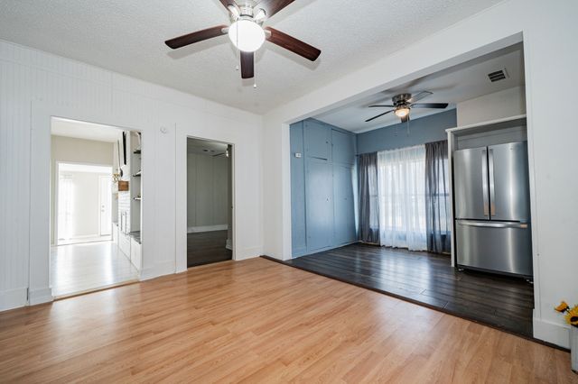 301 E 2nd North Street, Kaufman, TX 75142