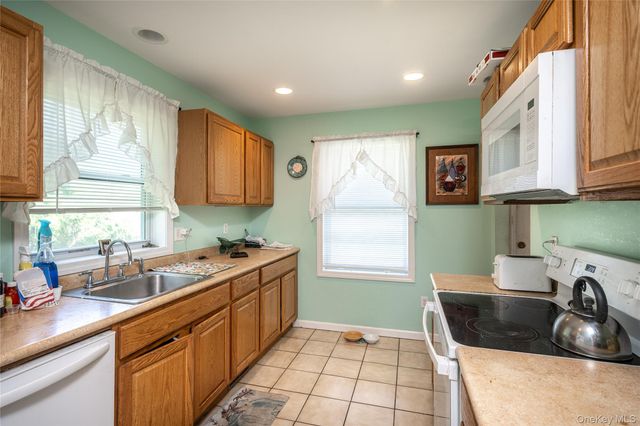 5 Lake Amenia Road, Amenia, NY 12501