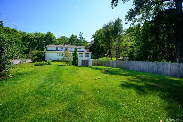 5 Lake Amenia Road, Amenia, NY 12501