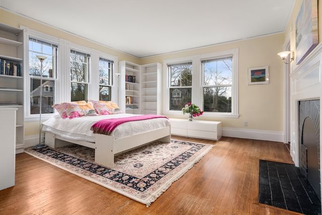 6 Mercer Circle, Cambridge, MA 02138