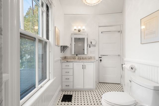 6 Mercer Circle, Cambridge, MA 02138