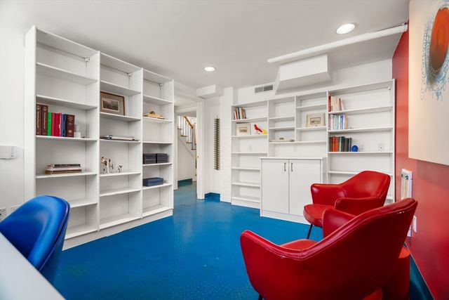 6 Mercer Circle, Cambridge, MA 02138