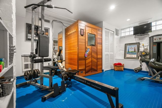 6 Mercer Circle, Cambridge, MA 02138