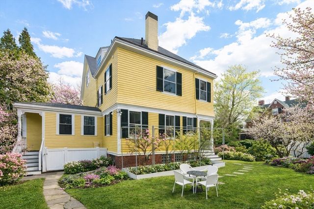 6 Mercer Circle, Cambridge, MA 02138