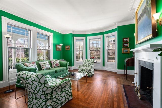 6 Mercer Circle, Cambridge, MA 02138