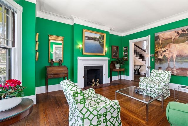 6 Mercer Circle, Cambridge, MA 02138