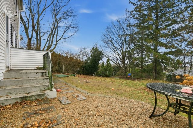 23 Cypress Street, Portsmouth, RI 02871