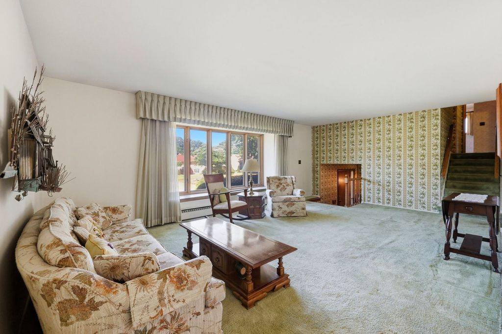539 Sandy Lane, Des Plaines, IL 60016 — photo 5