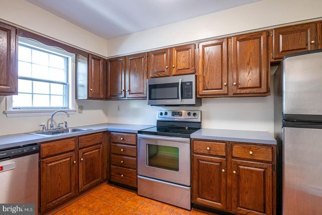 443 S WYOMISSING AVE, Shillington, PA 19607