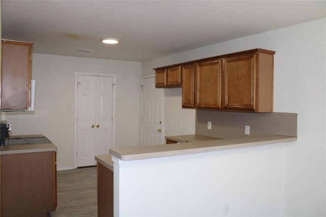 1706 Caravan Trail, Dallas, TX 75241