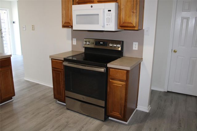 1706 Caravan Trail, Dallas, TX 75241