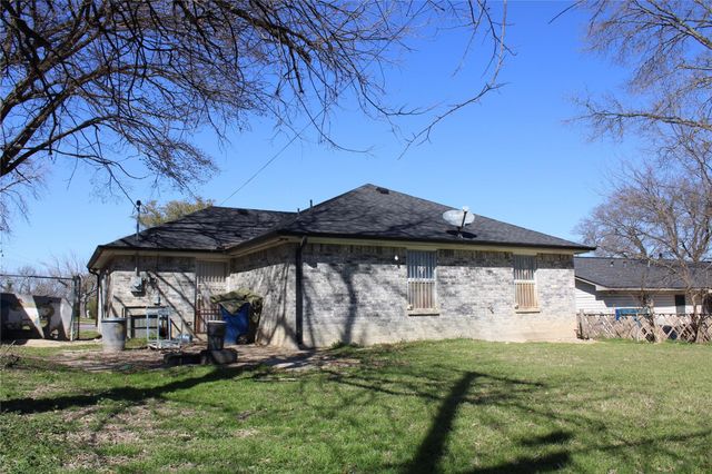 1706 Caravan Trail, Dallas, TX 75241