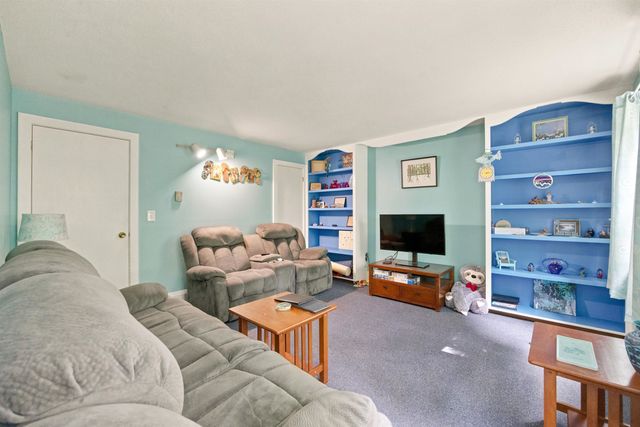21 Foliage View Road, Lebanon, NH 03766