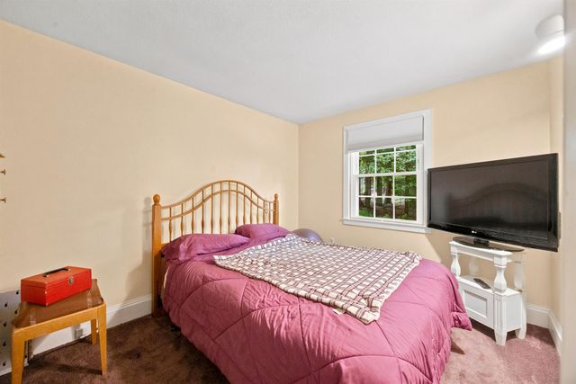 21 Foliage View Road, Lebanon, NH 03766