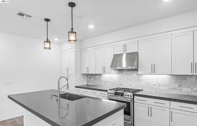 45039 Insight St 1005, Fremont, CA 94538