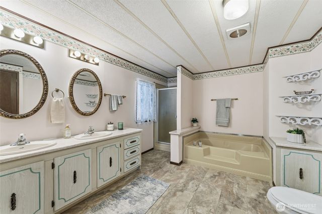 1023 SE Dove Lane, College Place, WA 99324