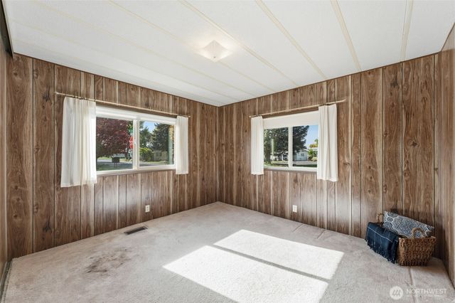 1023 SE Dove Lane, College Place, WA 99324