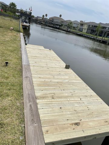 257 Barracuda, Bayou Vista, TX 77563