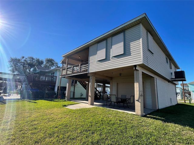 257 Barracuda, Bayou Vista, TX 77563