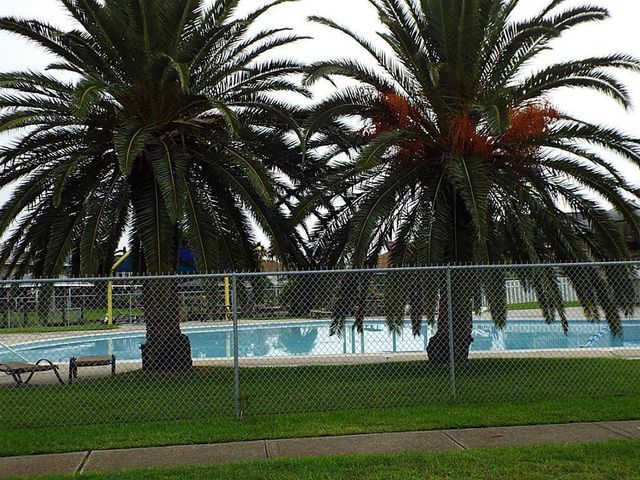 257 Barracuda, Bayou Vista, TX 77563