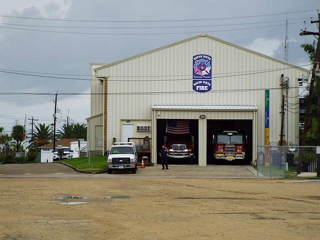 257 Barracuda, Bayou Vista, TX 77563