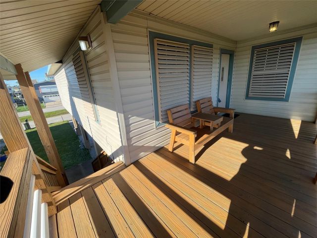 257 Barracuda, Bayou Vista, TX 77563