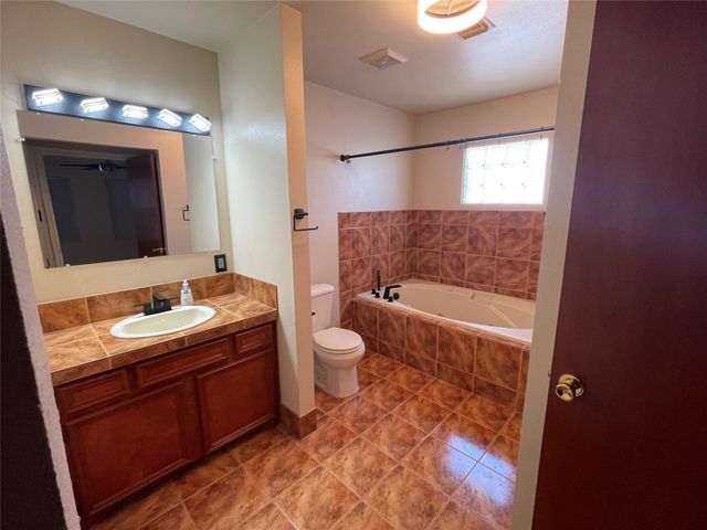 257 Barracuda, Bayou Vista, TX 77563