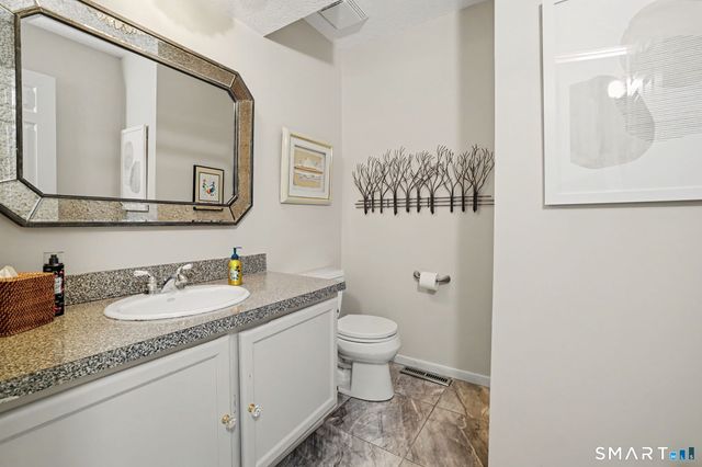 4 Alder Court 4, Woodbury, CT 06798