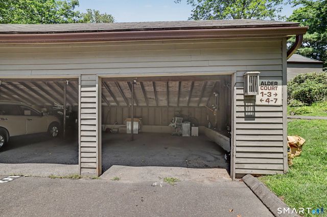 4 Alder Court 4, Woodbury, CT 06798