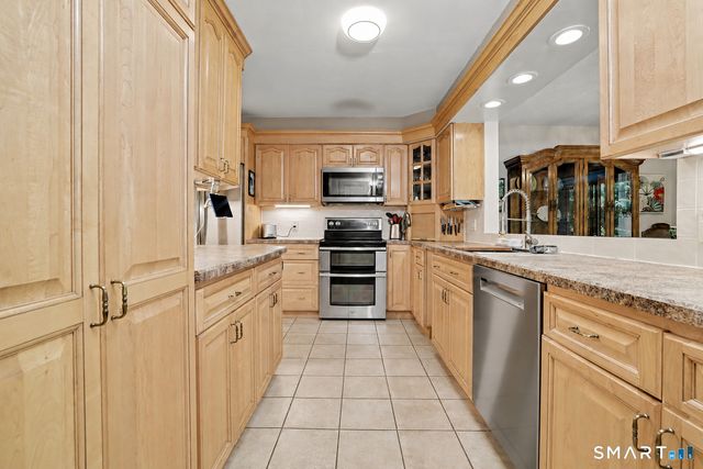 4 Alder Court 4, Woodbury, CT 06798