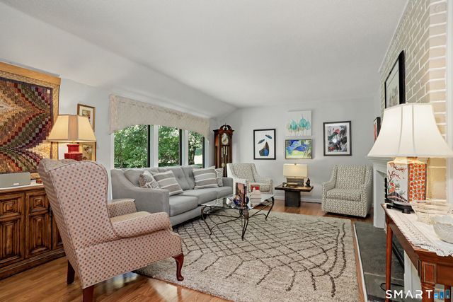 4 Alder Court 4, Woodbury, CT 06798