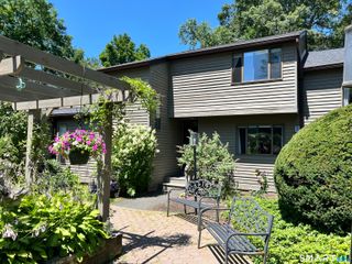 4 Alder Court 4, Woodbury, CT 06798