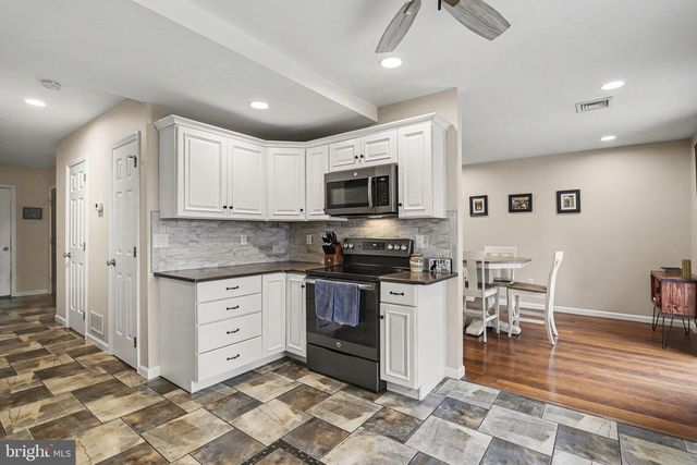 458 MEADOWLARK LN, Manheim, PA 17545