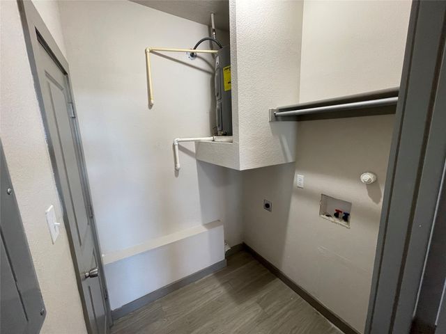 10604 Tube Drive 103, Hurst, TX 76053