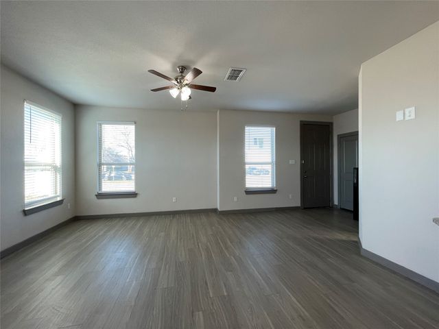 10604 Tube Drive 103, Hurst, TX 76053