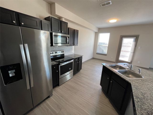 10604 Tube Drive 103, Hurst, TX 76053