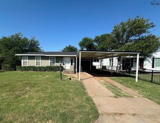 324 WESTSIDE DRIVE, Wichita Falls, TX 76301