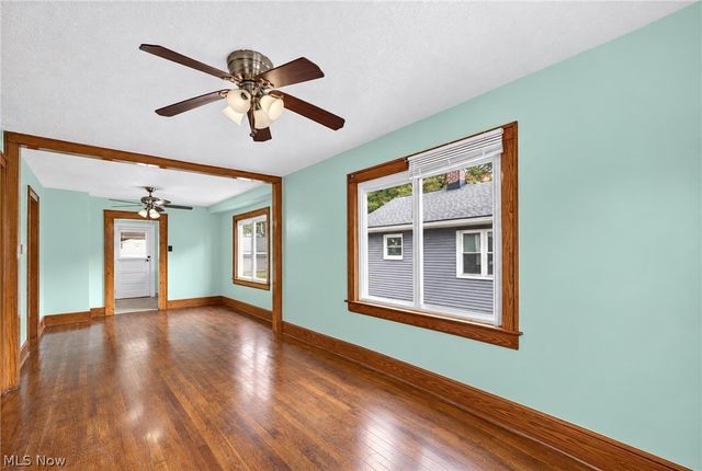 1891 Ford Avenue, Akron, OH 44305