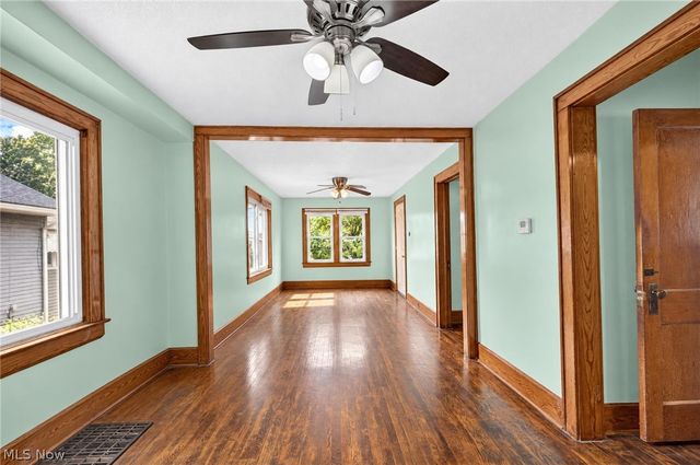 1891 Ford Avenue, Akron, OH 44305