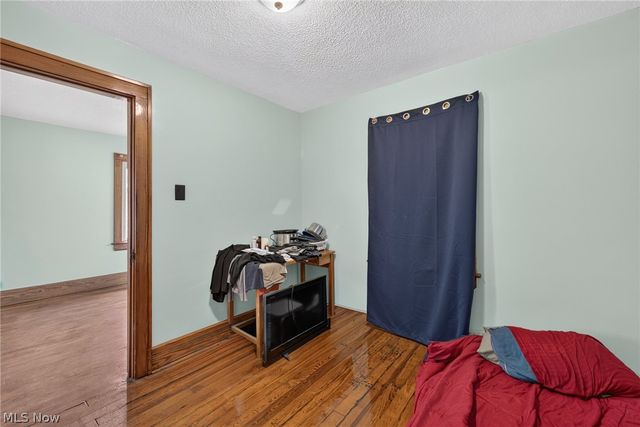 1891 Ford Avenue, Akron, OH 44305