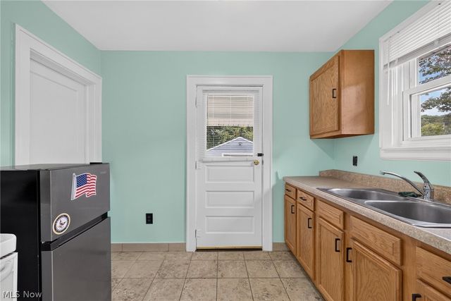 1891 Ford Avenue, Akron, OH 44305