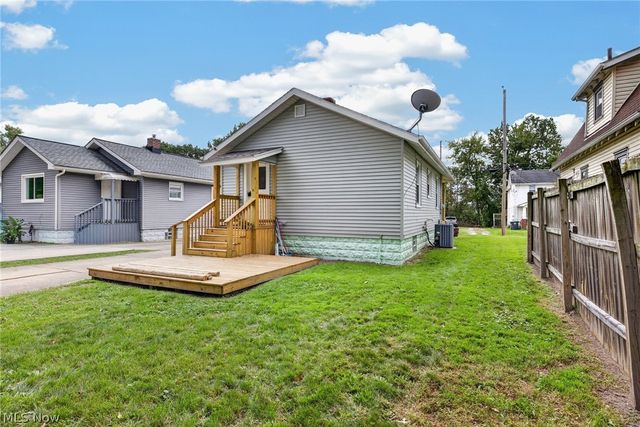 1891 Ford Avenue, Akron, OH 44305
