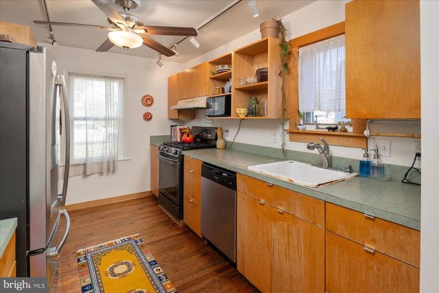 8501 GARLAND AVE, Takoma Park, MD 20912