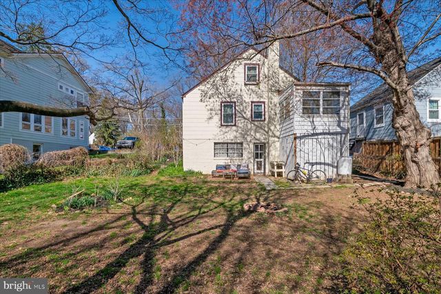 8501 GARLAND AVE, Takoma Park, MD 20912