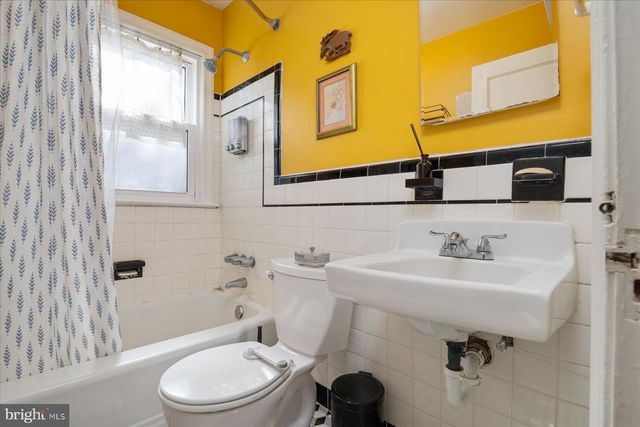 8501 GARLAND AVE, Takoma Park, MD 20912