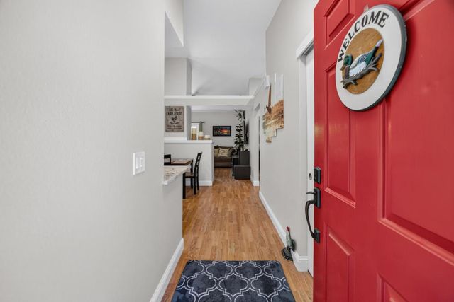 7157 Springmont Dr, Elk Grove, CA 95758