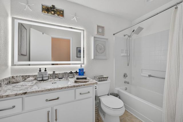 7157 Springmont Dr, Elk Grove, CA 95758